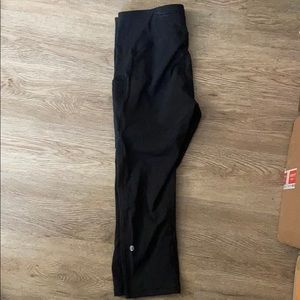 Lululemon crop leggings with pockets
